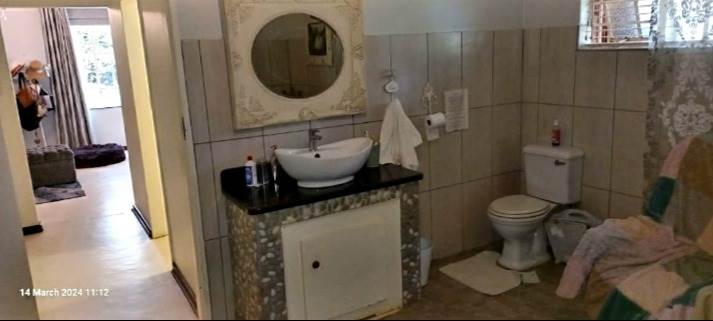 4 Bed House in Louis Trichardt photo number 18