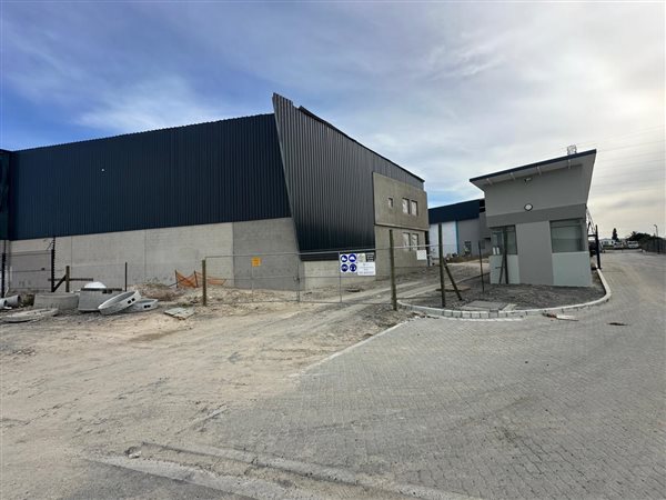 2 365  m² Industrial space