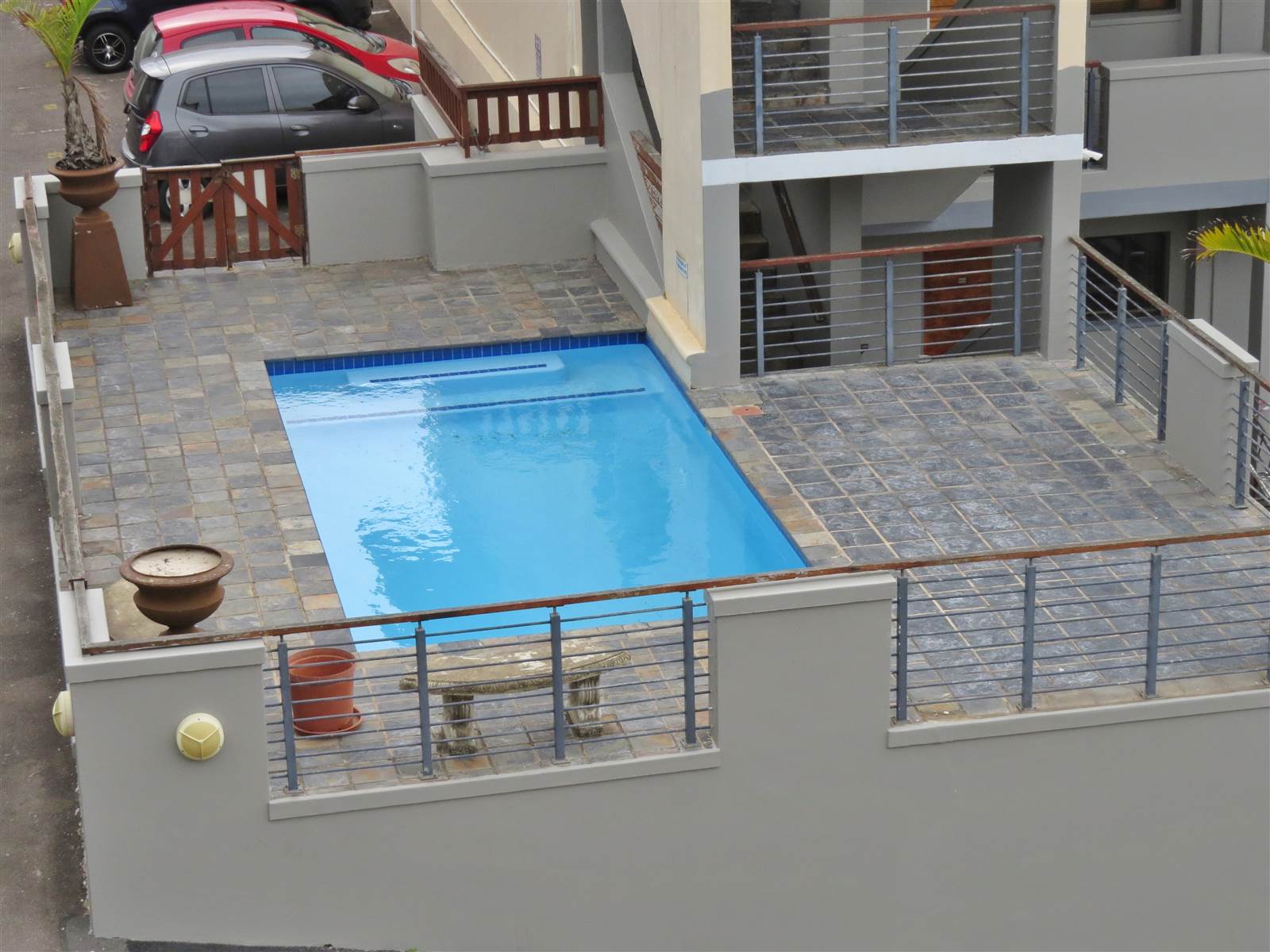 2 Bed Apartment in Winklespruit photo number 16