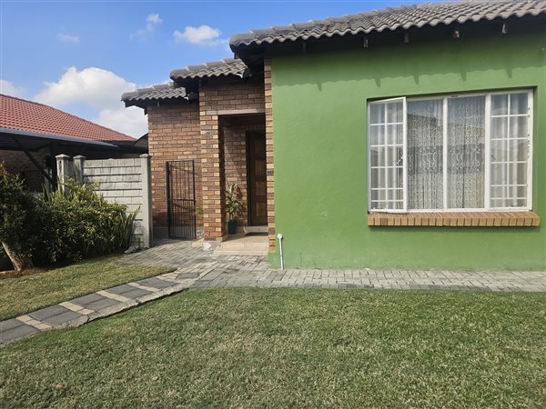 2 Bedroom House 2 Bedroom House