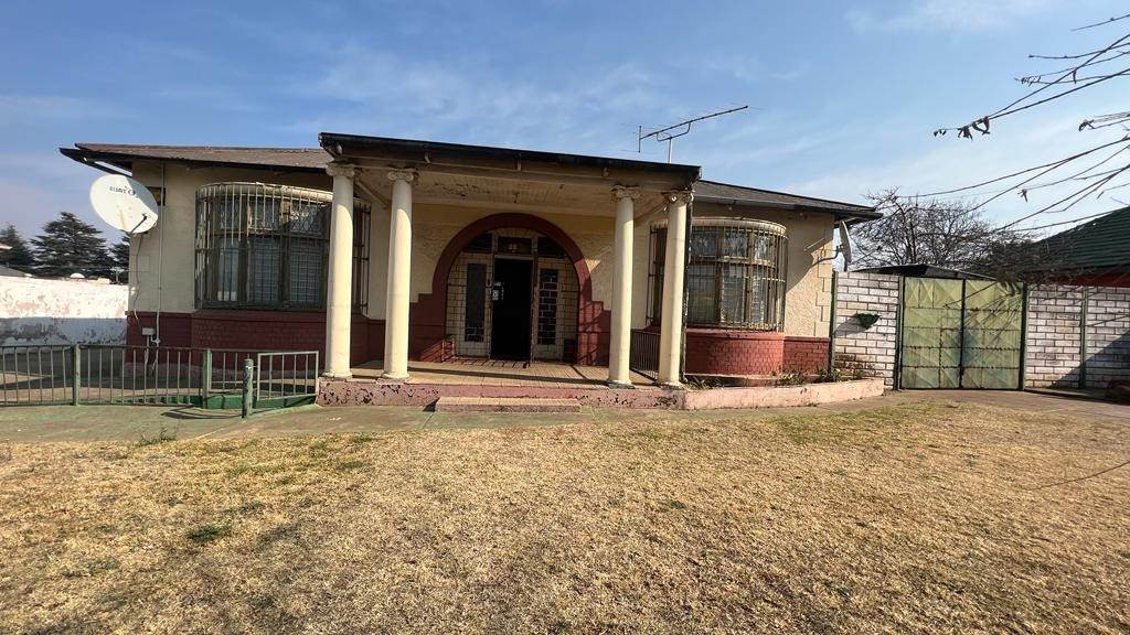 3 Bed House in Randfontein Central photo number 1