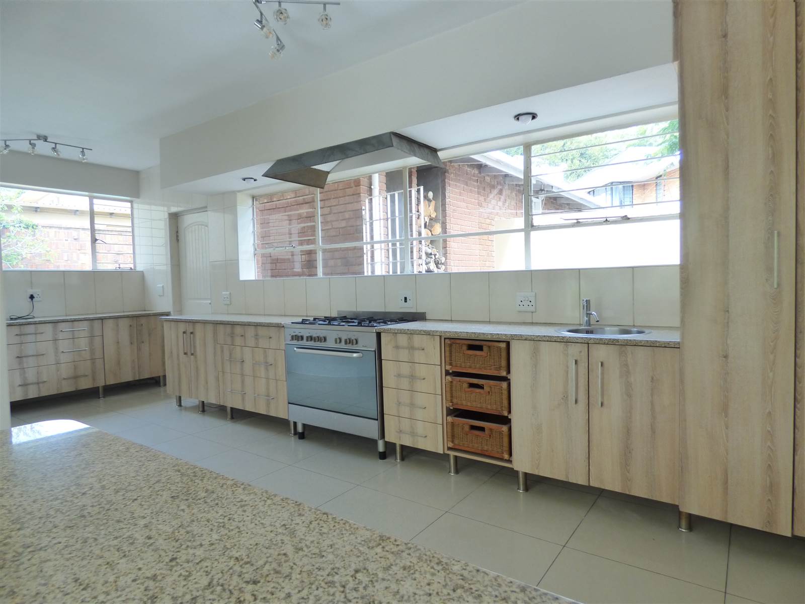 4 Bed House in Linksfield photo number 11