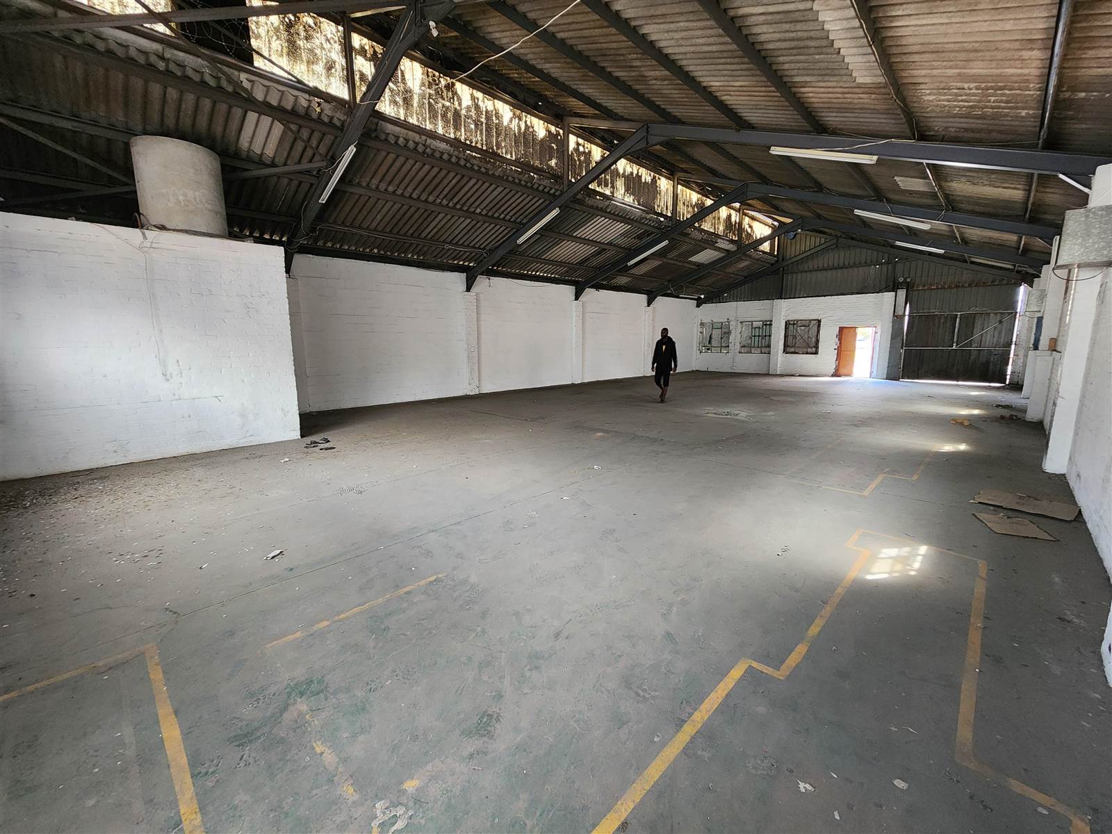 300  m² Industrial space in Athlone photo number 5