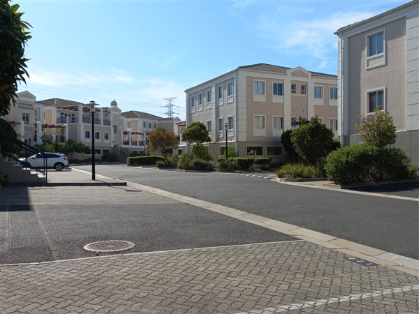 99 m² Commercial space 99 m² Commercial space