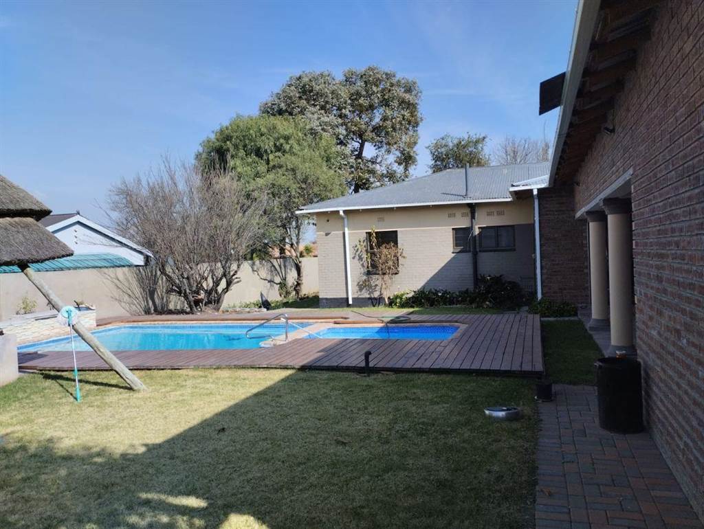 3 Bed House in Embalenhle photo number 29