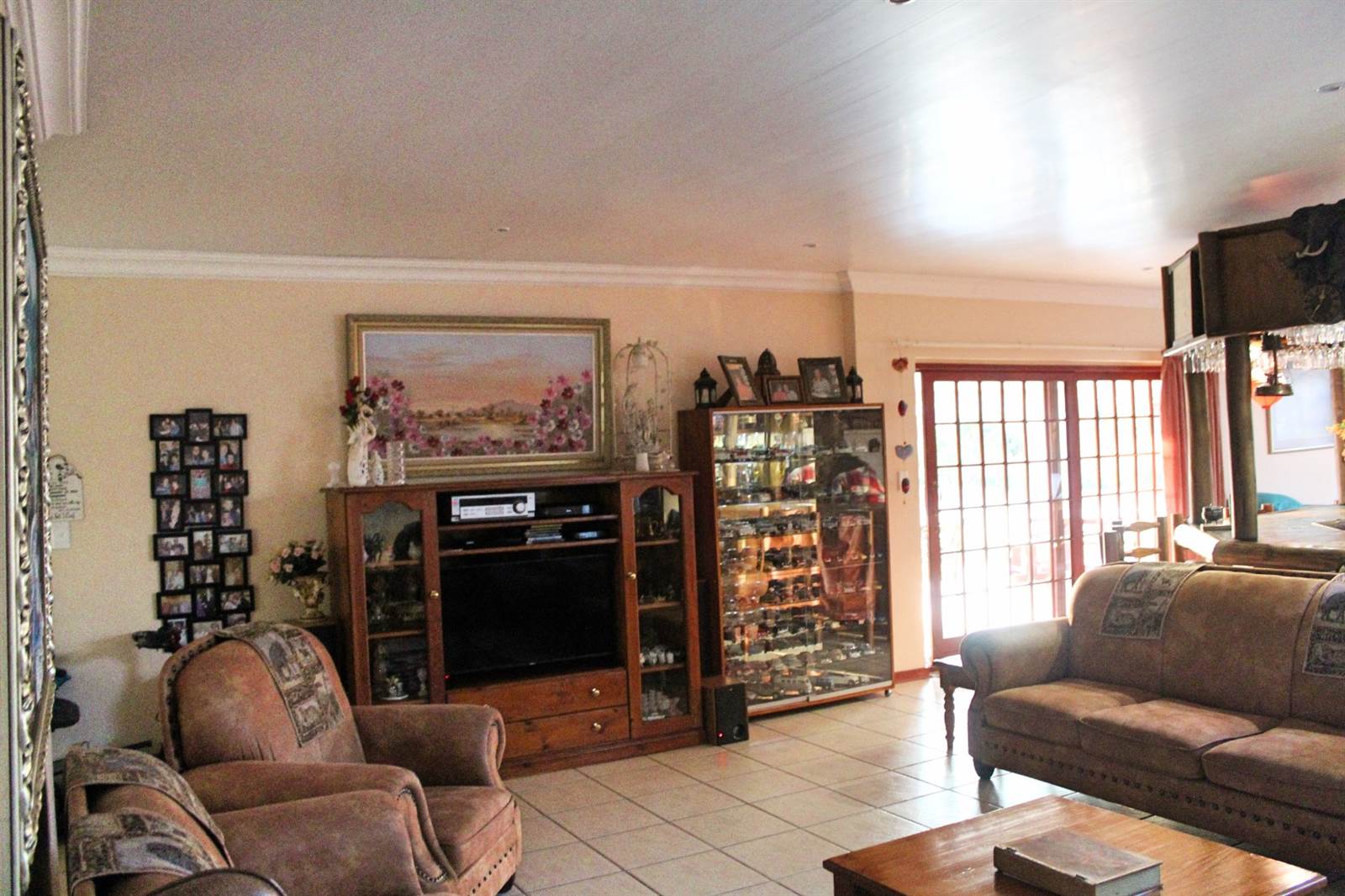 3 Bed Townhouse in Flamwood photo number 3