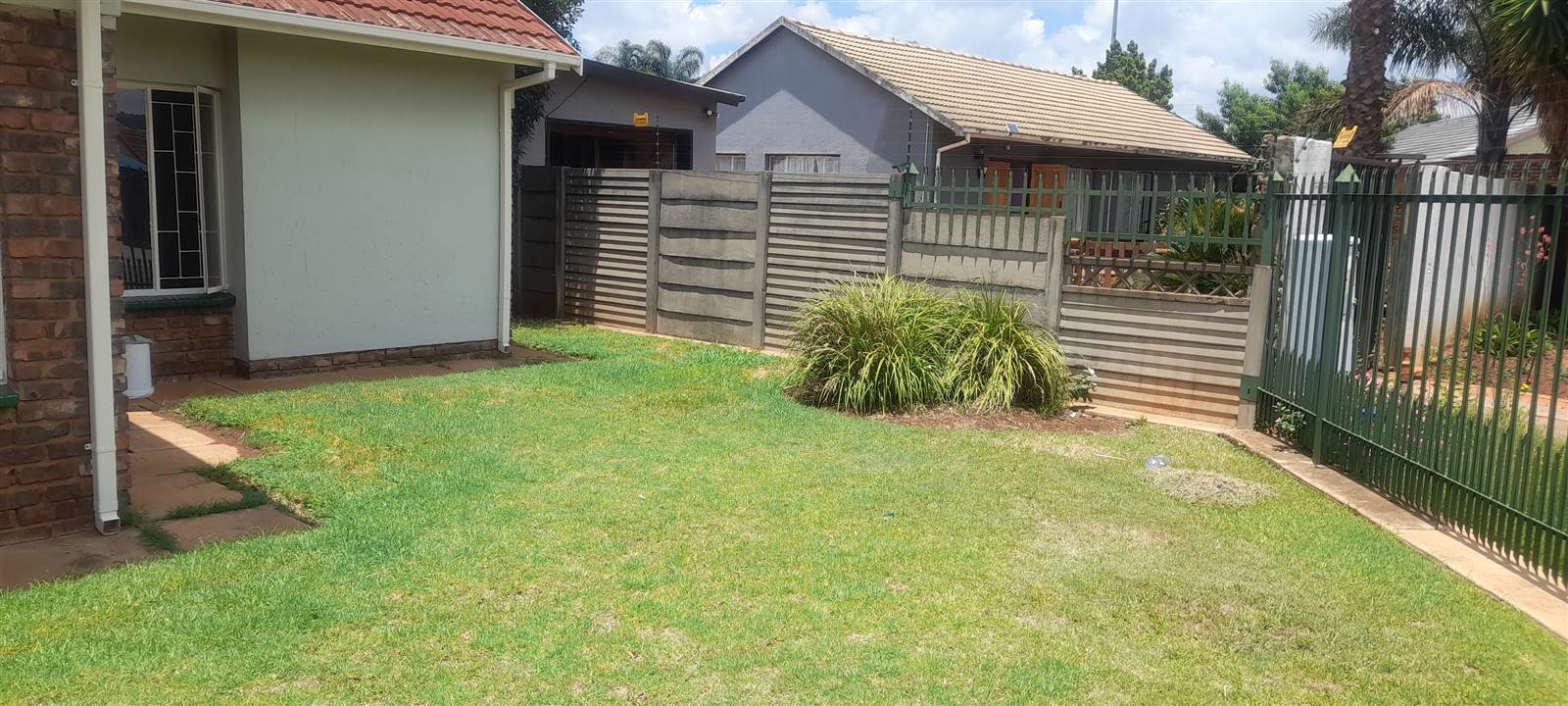 4 Bed House in Booysens photo number 4