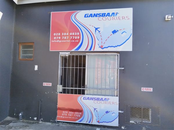 60  m² Office Space in Gansbaai and surrounds