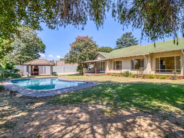 3 Bedroom House 3 Bedroom House