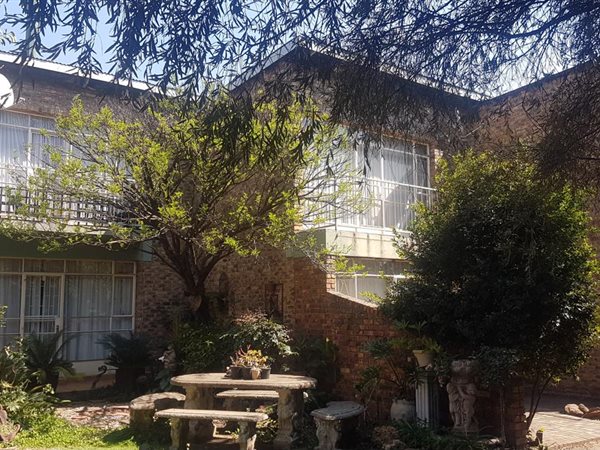 2 Bedroom Townhouse 2 Bedroom Townhouse
