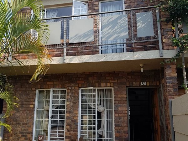 2 Bedroom Duplex 2 Bedroom Duplex