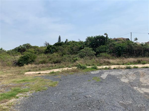 1.8 ha Land available in Shelly Beach