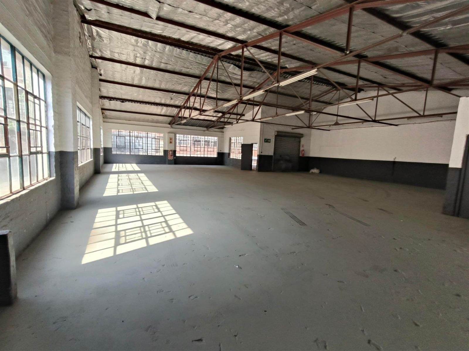 705  m² Industrial space in New Germany photo number 5
