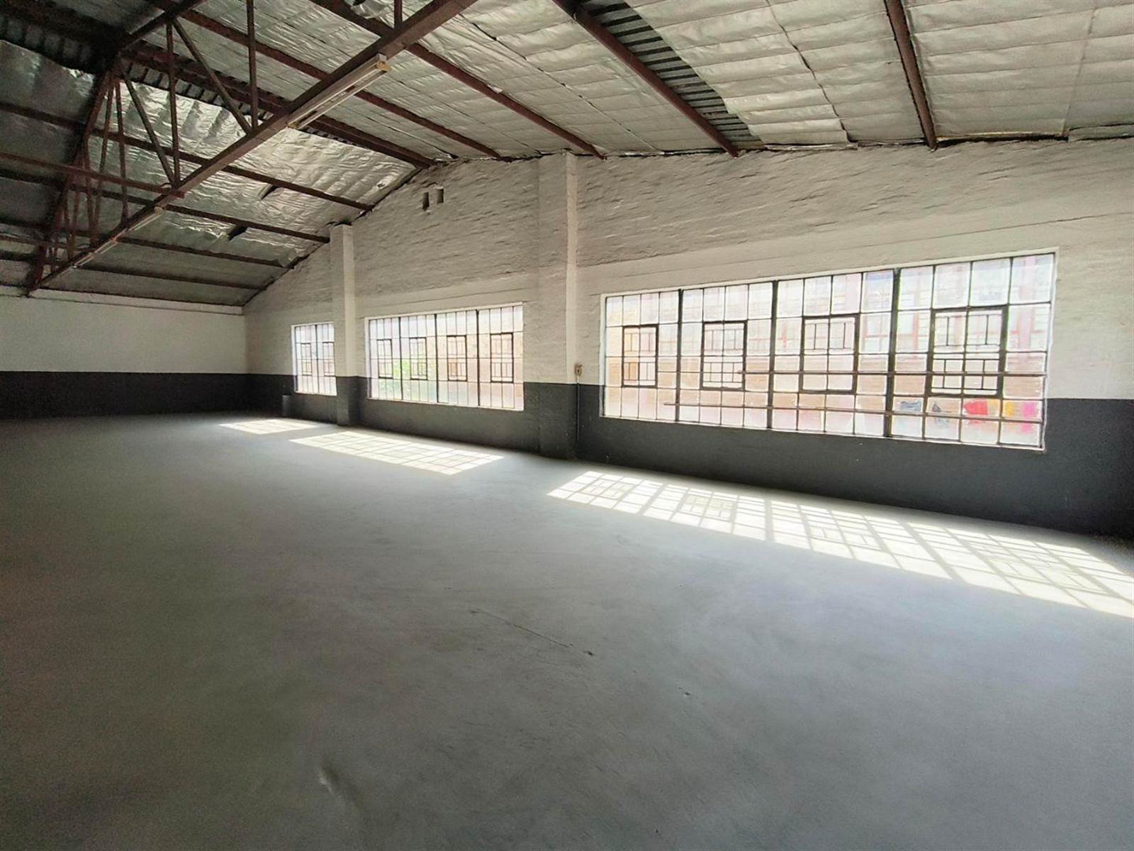 705  m² Industrial space in New Germany photo number 8