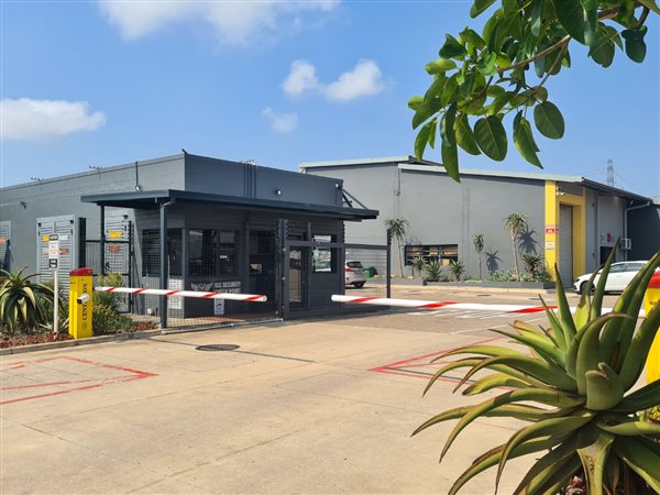 410  m² Industrial space