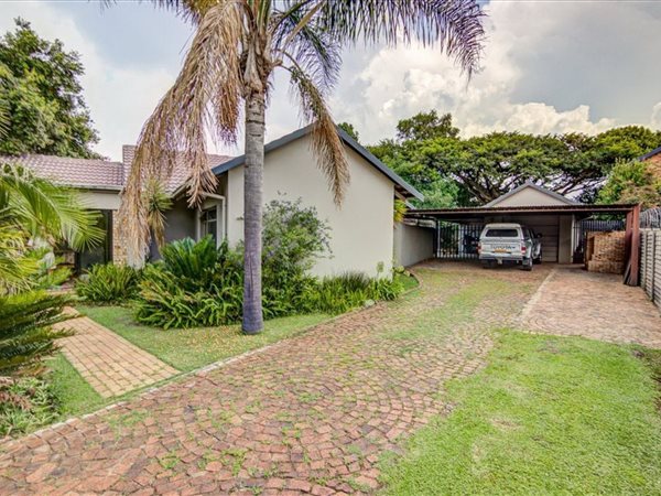 4 Bedroom House 4 Bedroom House