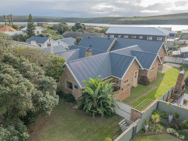 6 Bedroom House 6 Bedroom House