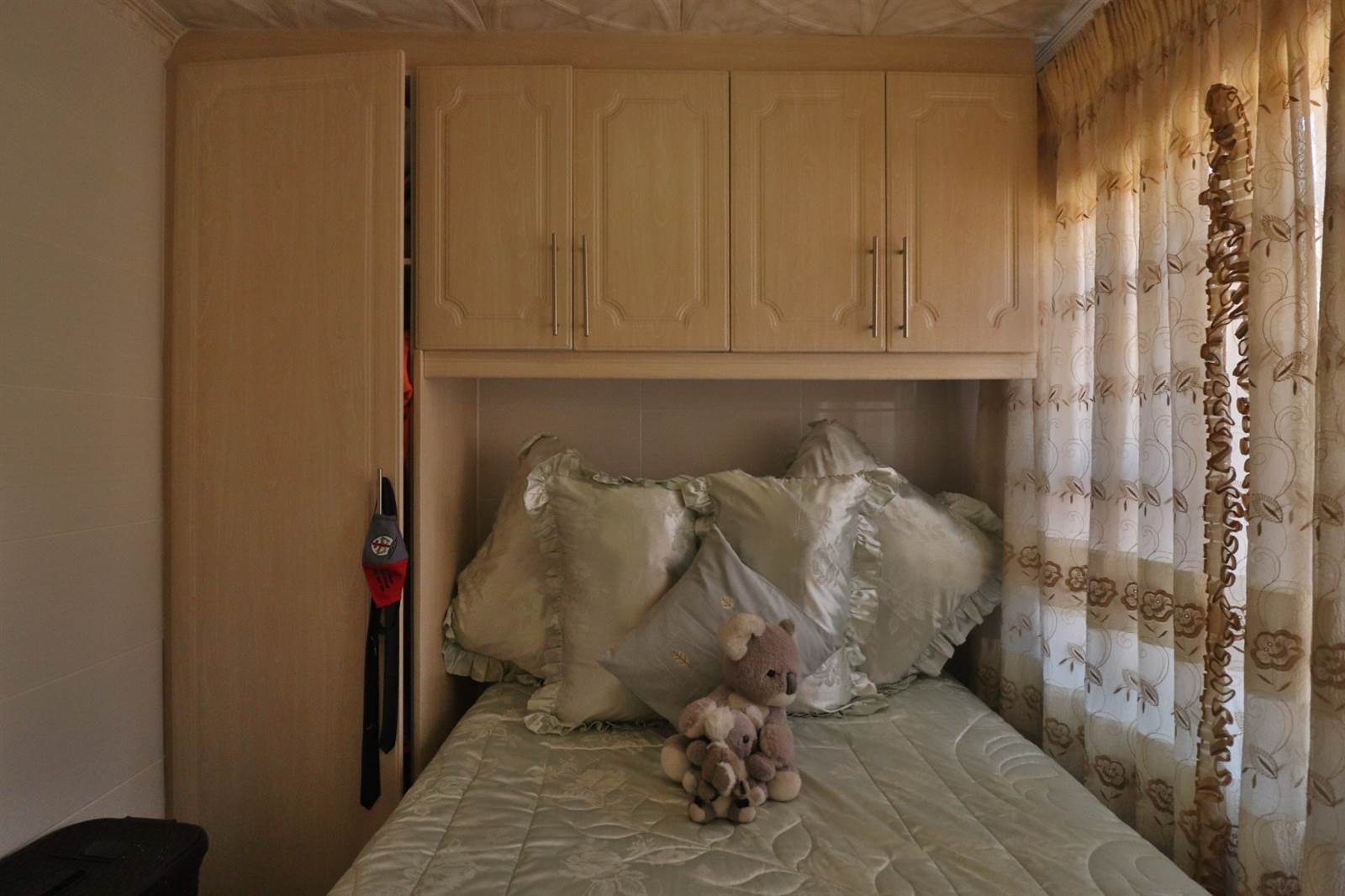 3 Bed House in Vosloorus photo number 14
