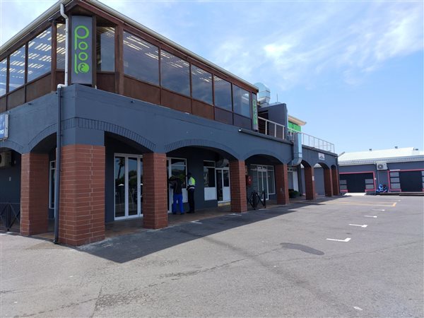 181  m² Retail Space