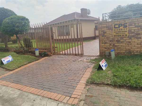 3 Bedroom House 3 Bedroom House