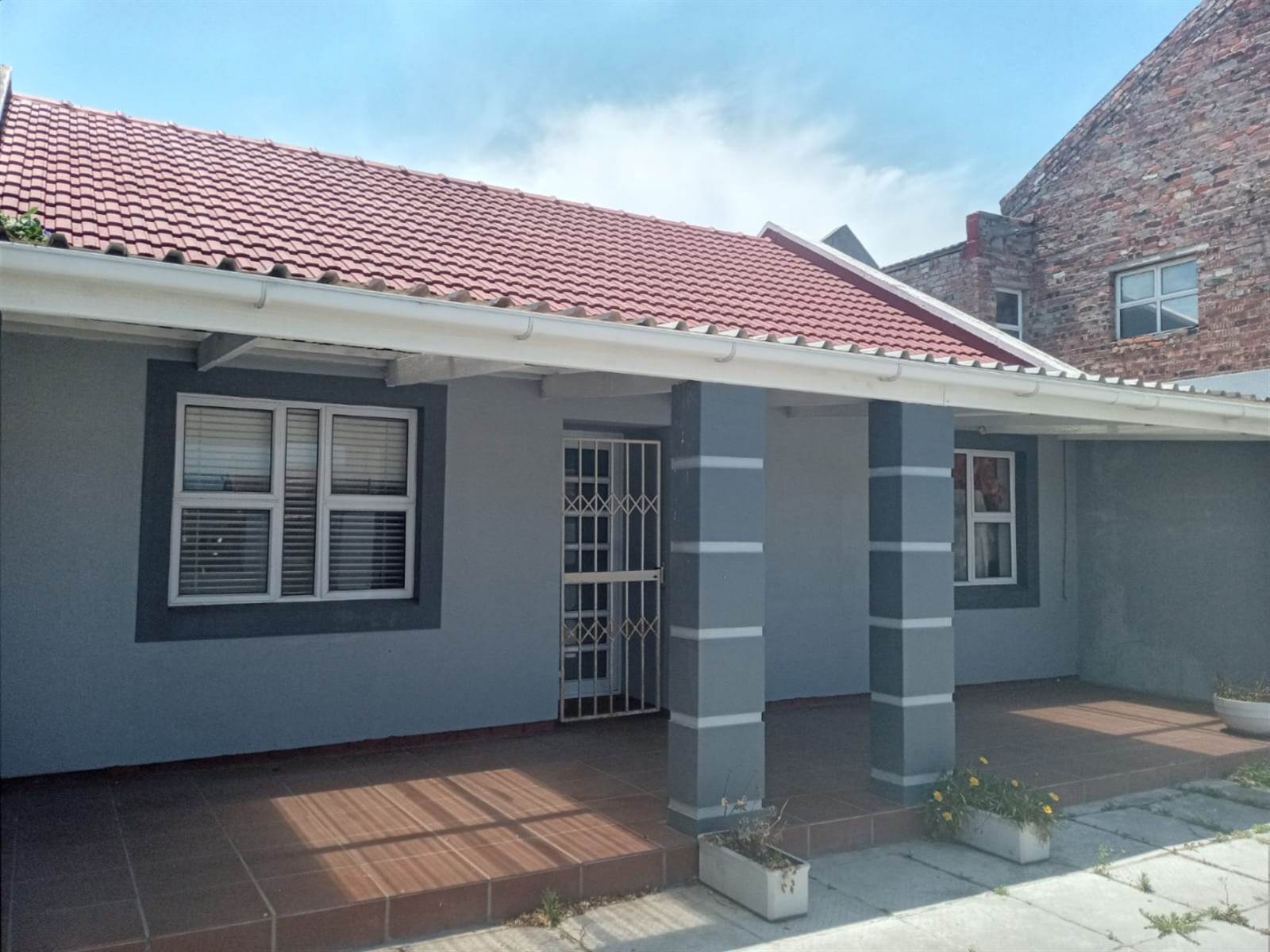 3 Bed House in Strandfontein photo number 2