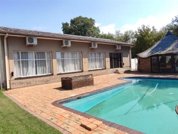 3 Bedroom House 3 Bedroom House