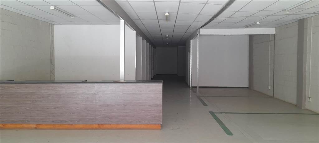 232  m² Commercial space in Idutywa photo number 2