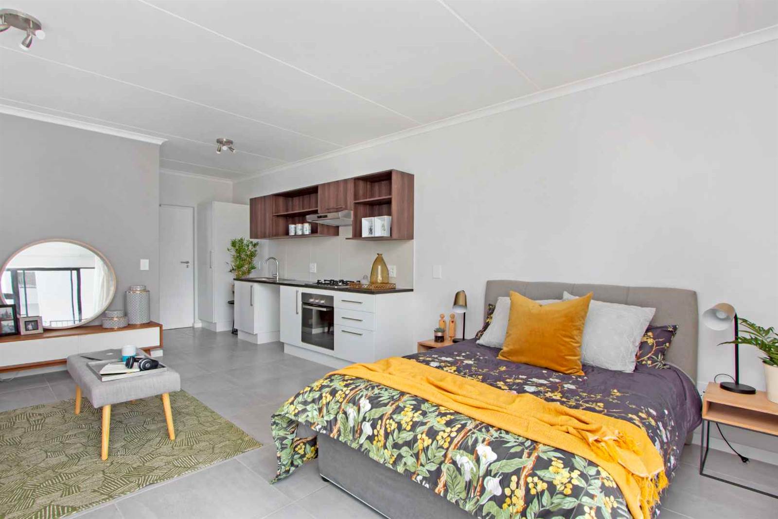 Studio Apartment in Brackenfell Central photo number 5