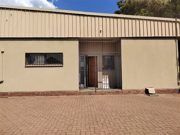318  m² Commercial space