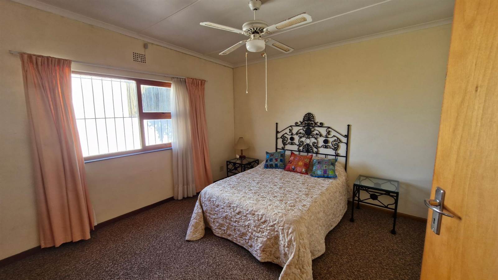 3 Bed House in Lamberts Bay photo number 16