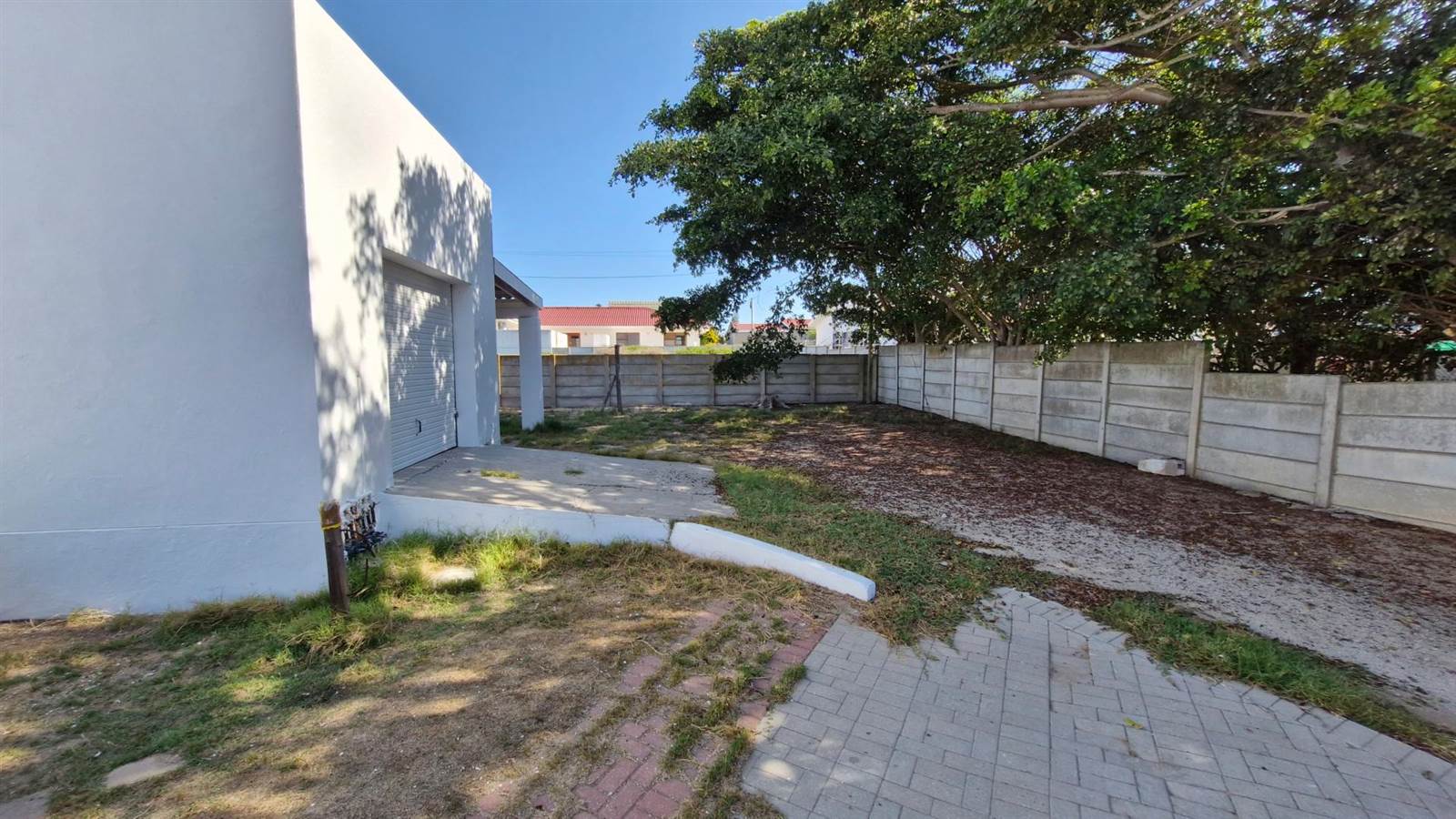 3 Bed House in Lamberts Bay photo number 26