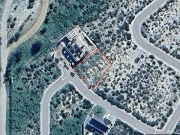 584 m² Land