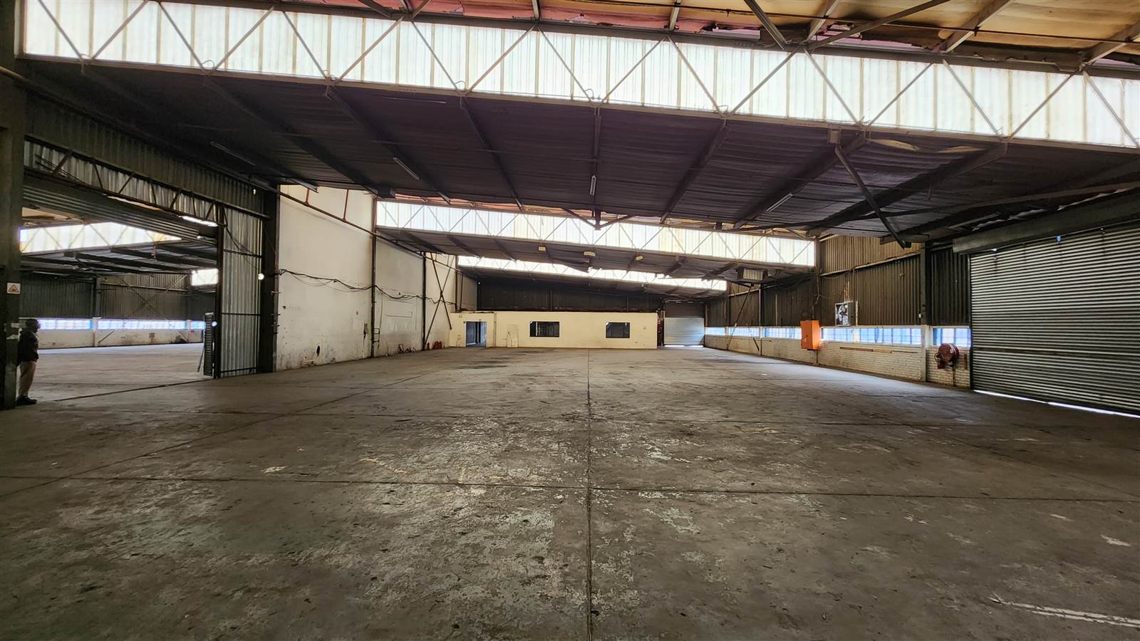 1300  m² Industrial space in Spartan photo number 10