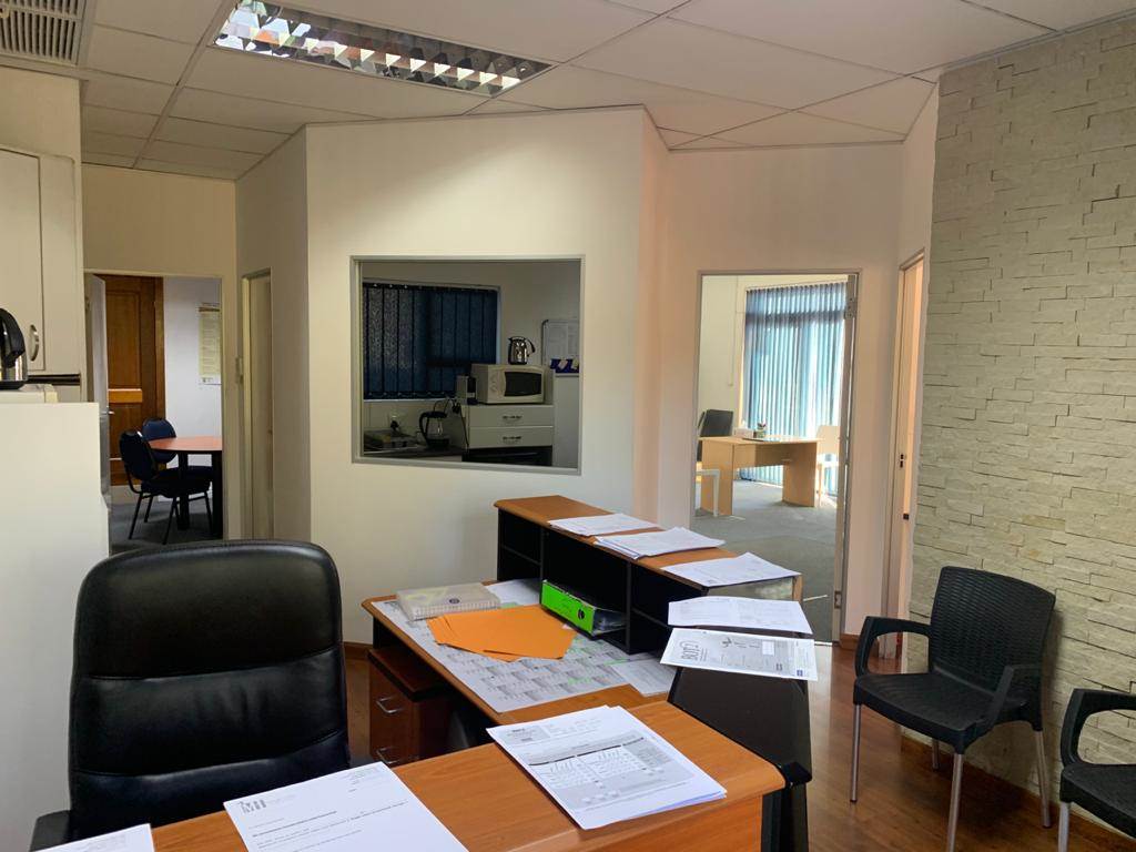 160  m² Office Space in Randpark Ridge photo number 6