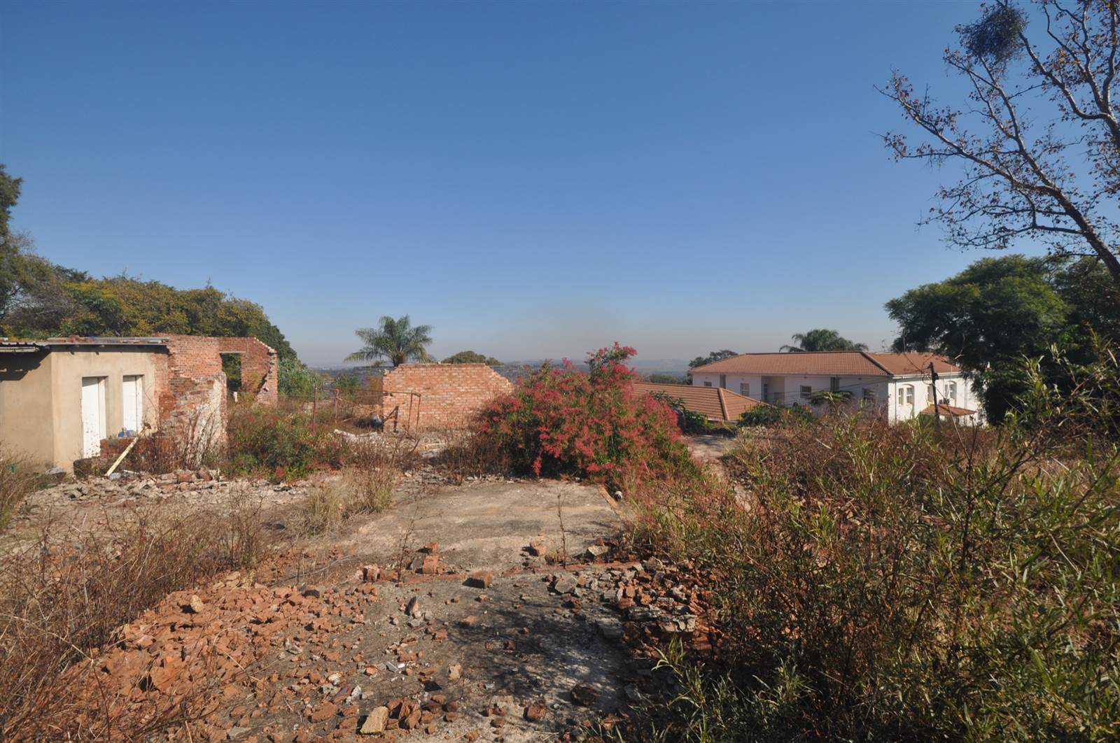 1992 m² Land available in Waterkloof Ridge photo number 11