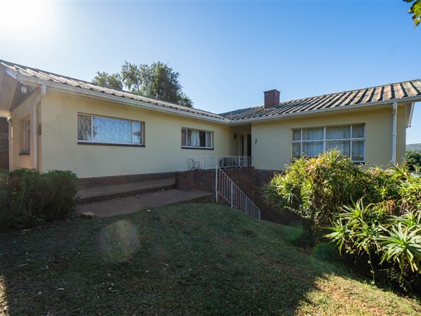 4 Bedroom House 4 Bedroom House
