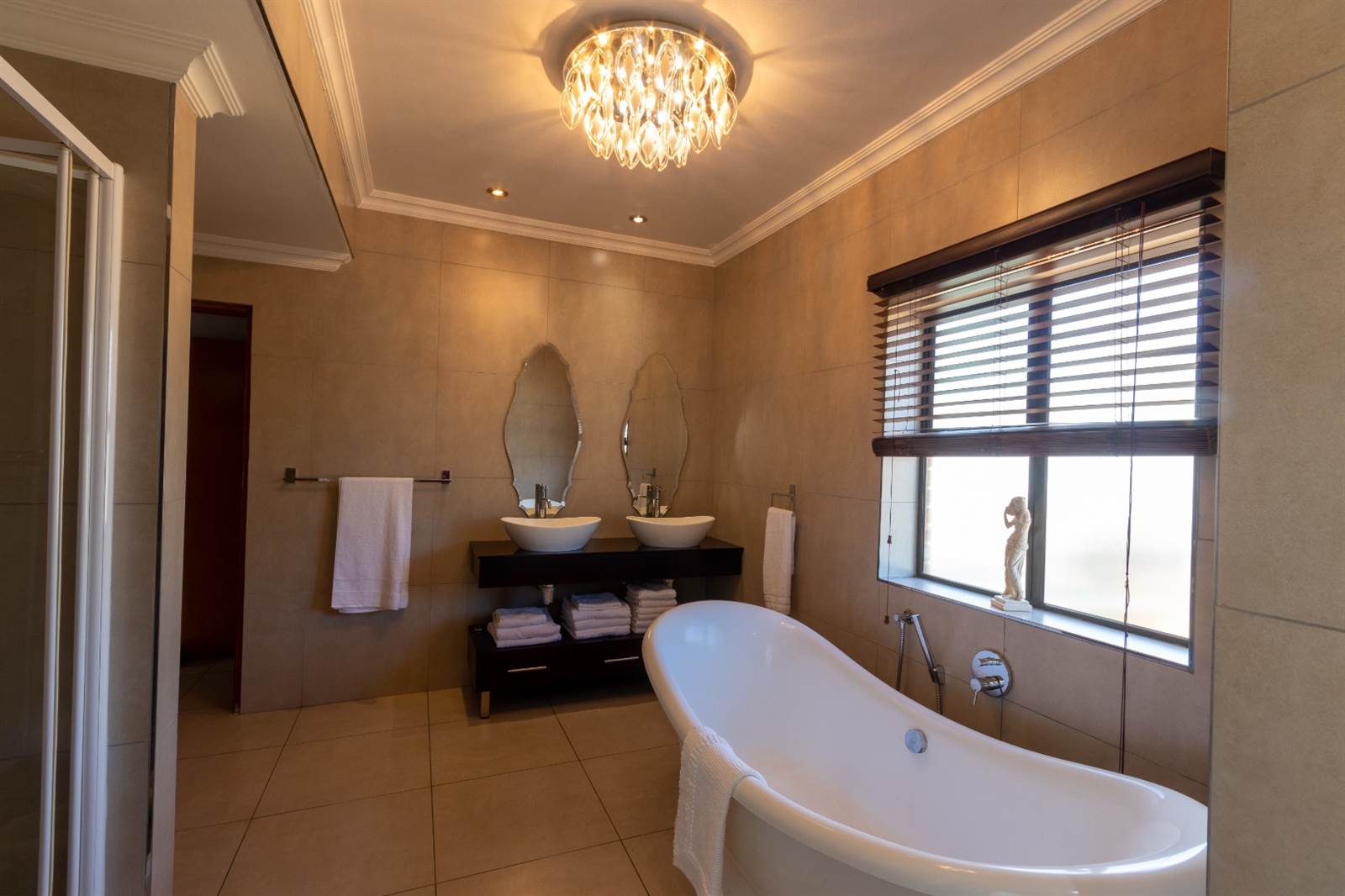 5 Bed House in Plattekloof photo number 13
