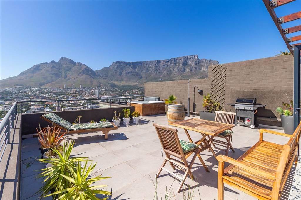 2 Bed Apartment in Bo-Kaap photo number 8