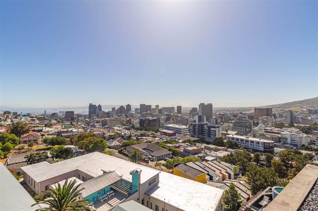 2 Bed Apartment in Bo-Kaap photo number 19