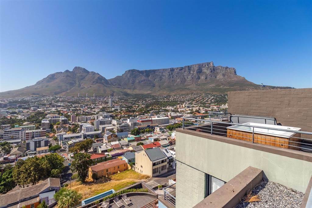 2 Bed Apartment in Bo-Kaap photo number 7