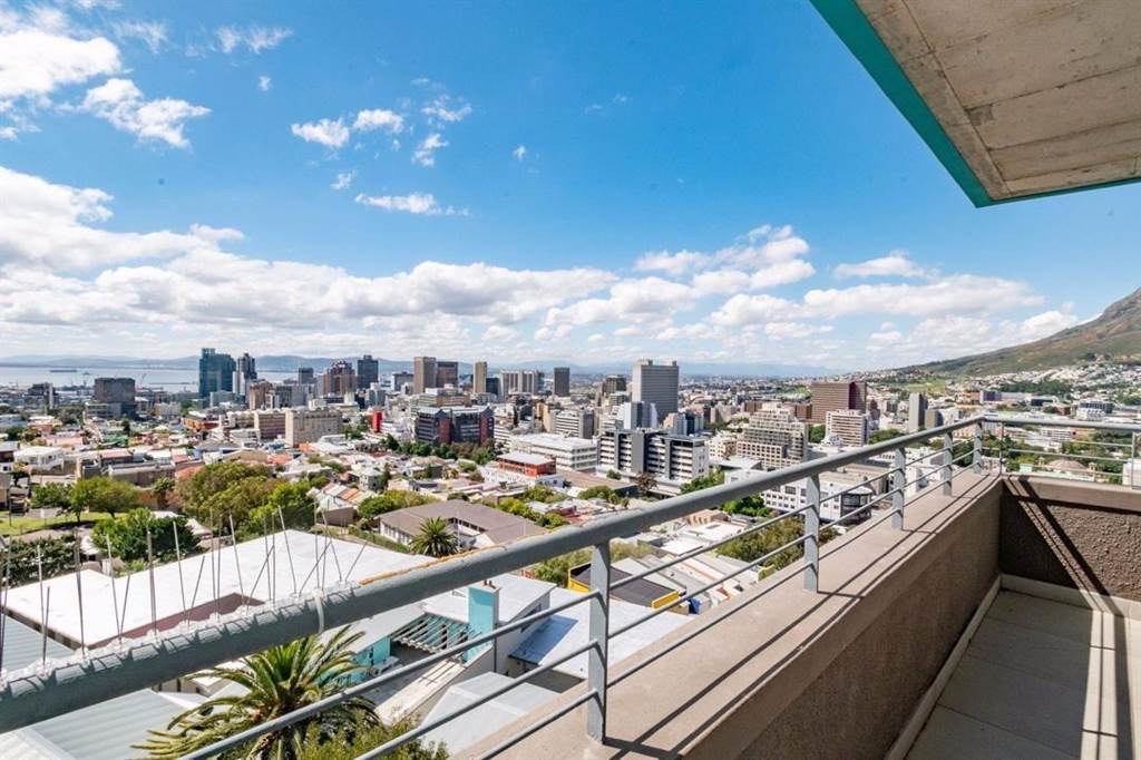 2 Bed Apartment in Bo-Kaap photo number 26
