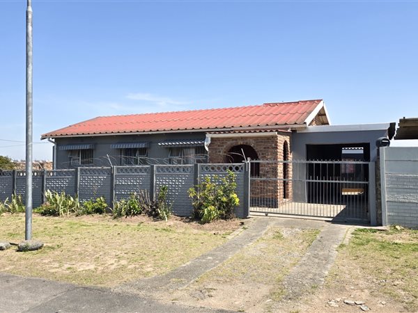 3 Bedroom House 3 Bedroom House