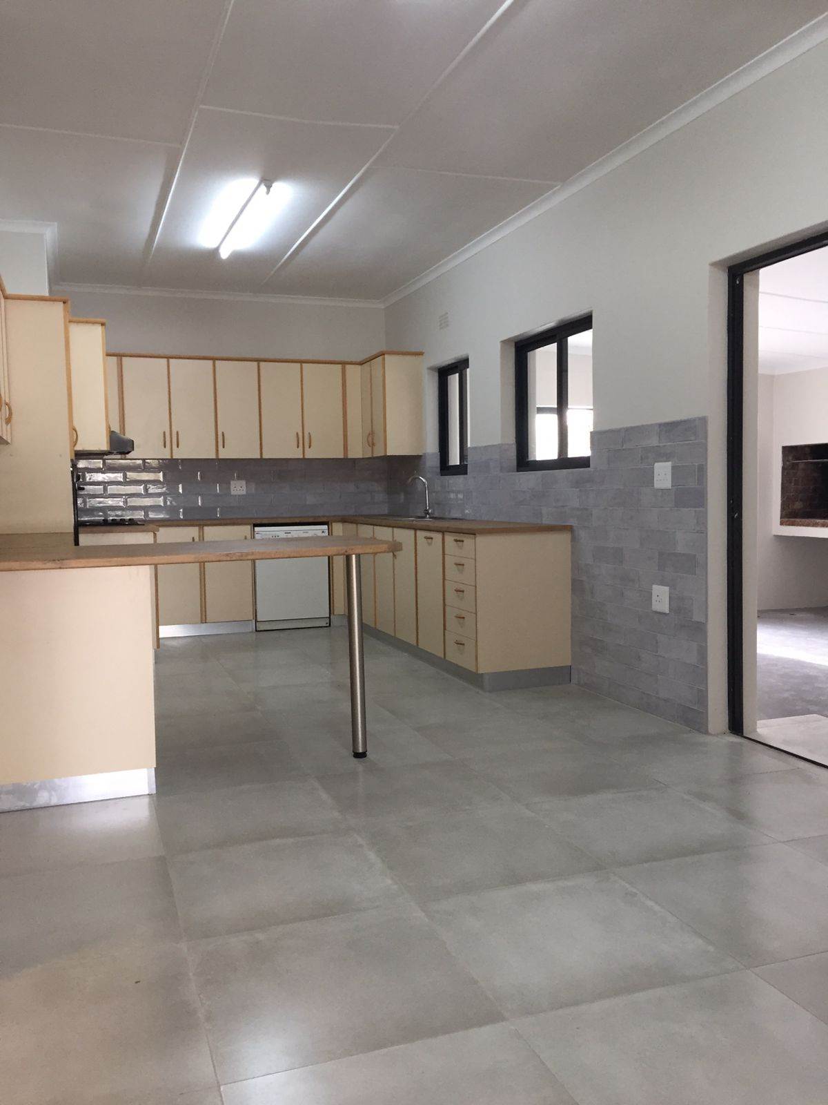 4 Bed House in Vredendal photo number 13
