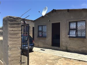 2 Bed House in Chloorkop