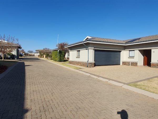 4 Bed House in Eastland Mature Lifestyle Estate