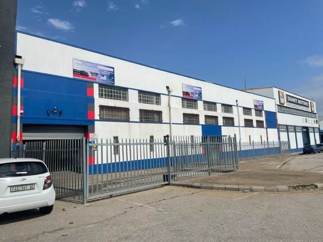 600  m² Industrial space in North End photo number 1
