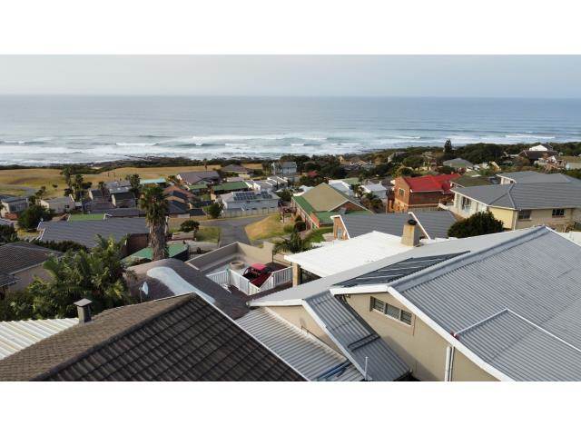 5 Bed House in Winterstrand photo number 1