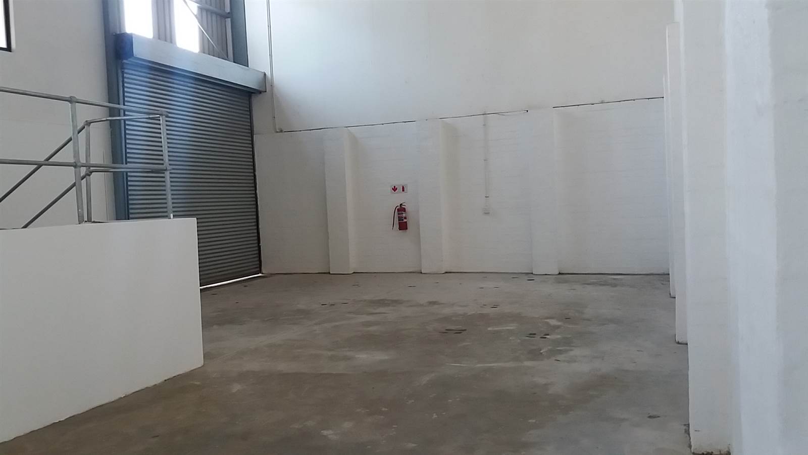 360  m² Industrial space in Waterfall photo number 7
