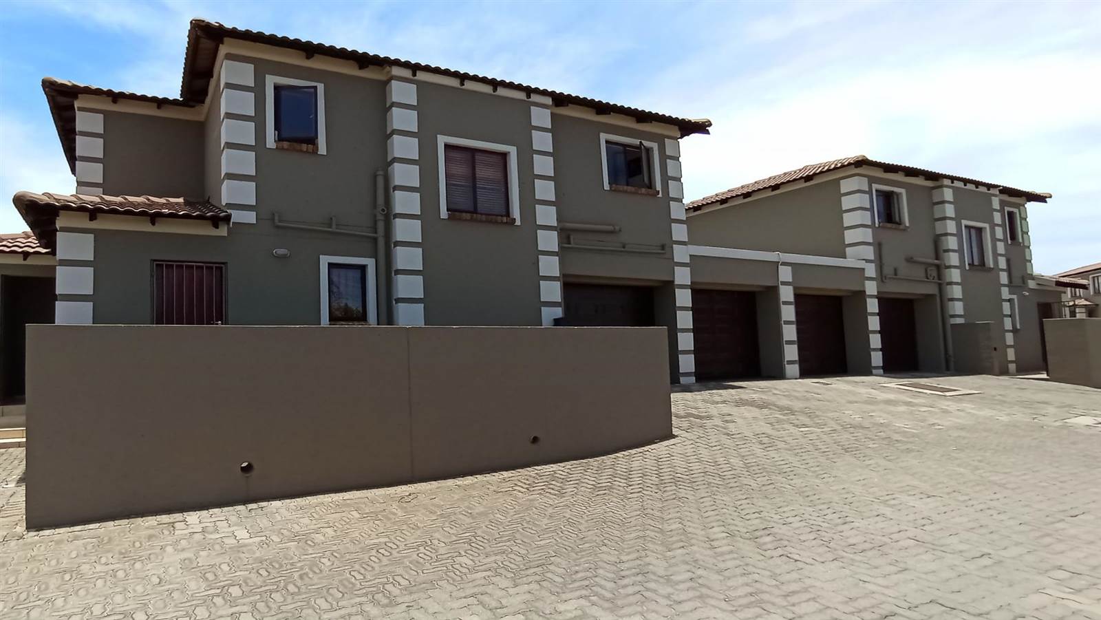 3 Bed Townhouse in Arundo Estate photo number 1