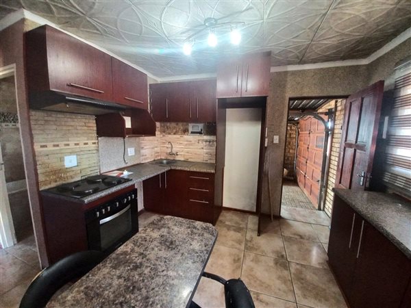 3 Bedroom House 3 Bedroom House
